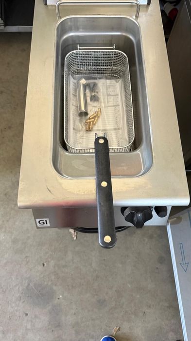 Friteuza fripteuza Gaz simplă Mareno Italia noua 15 l