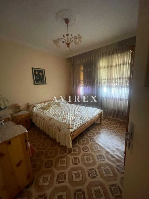 Продава се Двустаен апартамент в Пловдив, Изгрев - 63 кв.м за 874 €/кв.м - Снимка #4