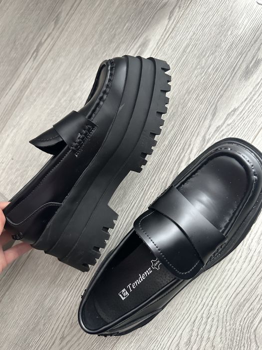 Лоуфъри на платформа