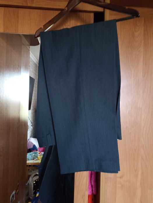 Продам классический костюм