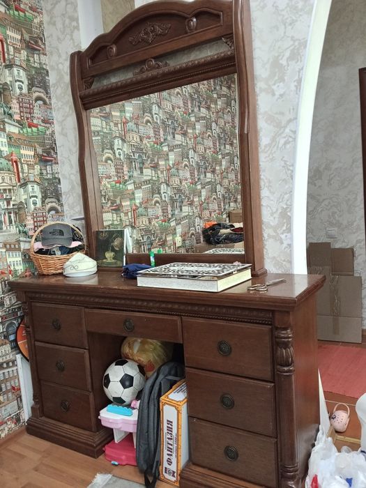 Туалетный столик