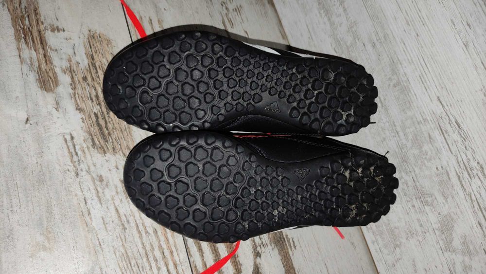 Футболни обувки 35 и 1/2