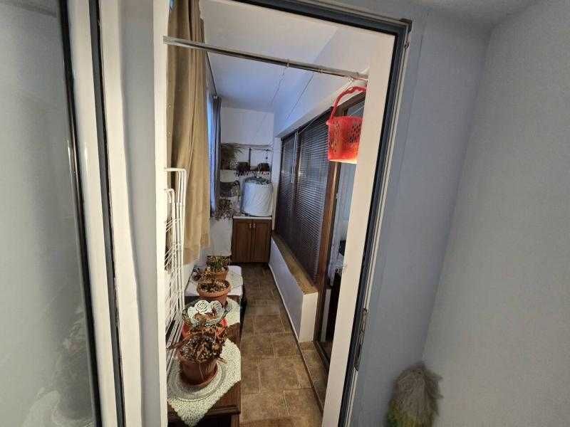 Дава се под наем Двустаен апартамент в Бургас, Славейков - 42 кв.м за 357 € - Снимка #6