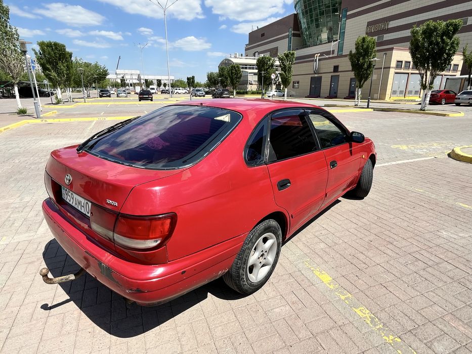 Продам toyota carina 2л