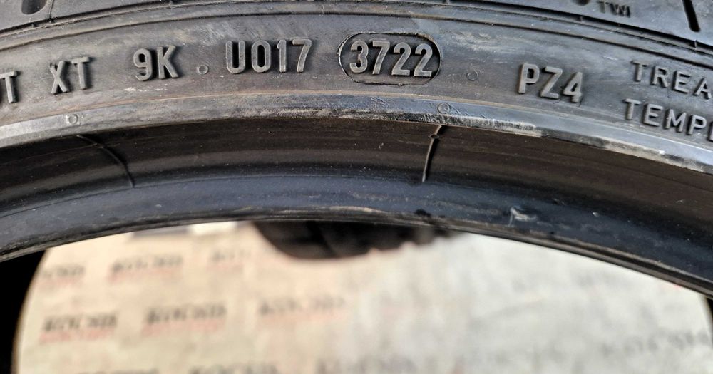 Anvelope second hand vara 235 35 20 Pirelli ( dot 2022)