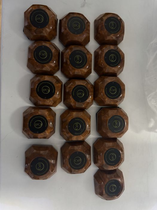 Продам часы и кнопка вызова