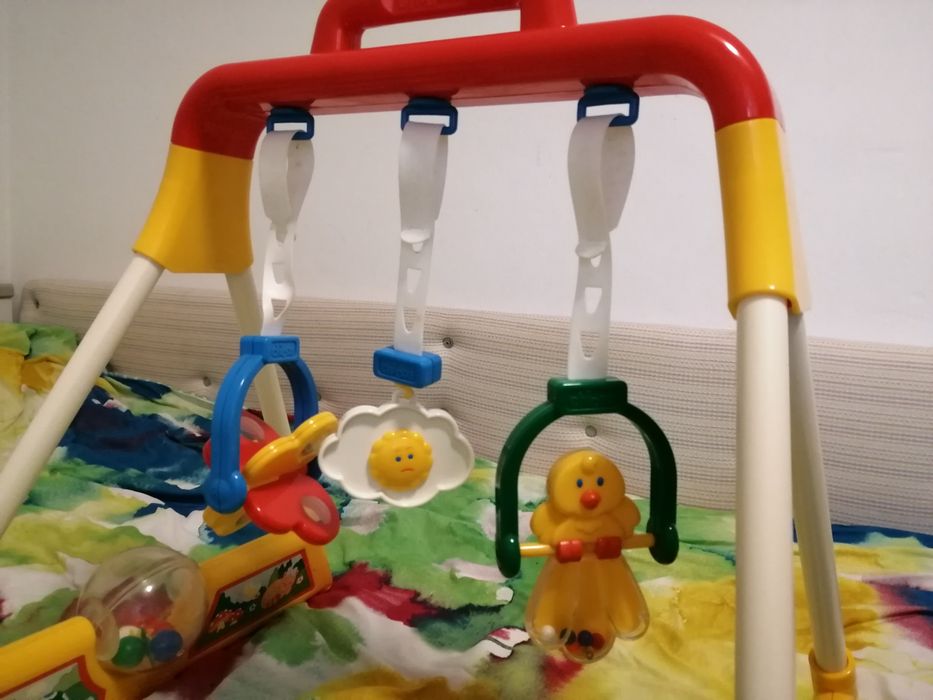 Antemergator paturica de activitati pentru copii mici