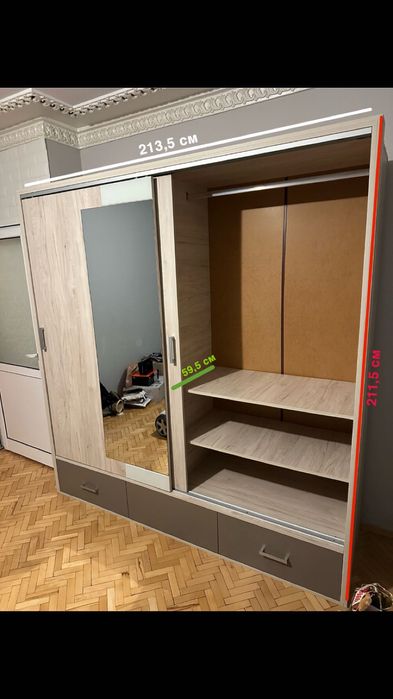 Спалня с гардероб и 2бр. нощни шкафчета