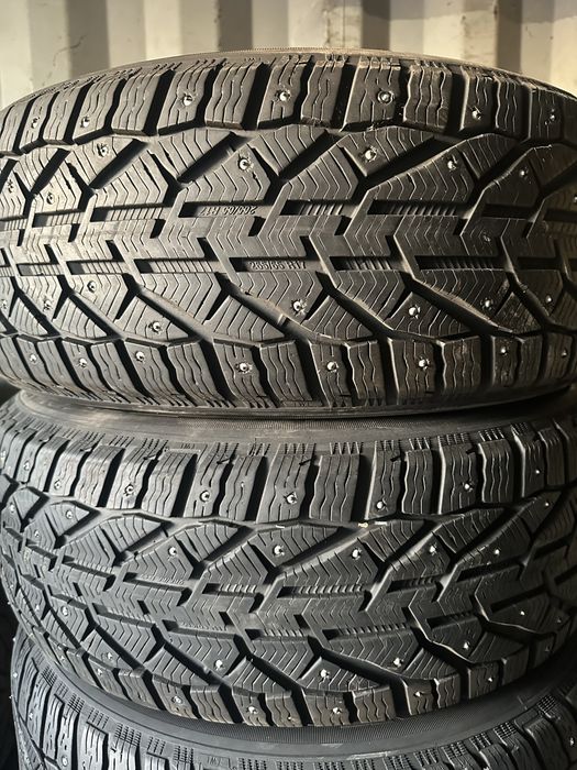 Авто шины 265/65R7 (4шт)