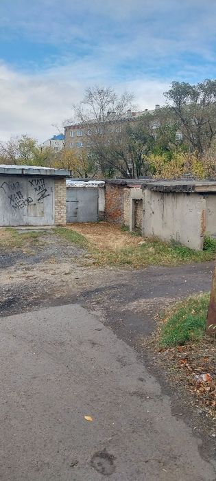 Продам капитальный гараж.