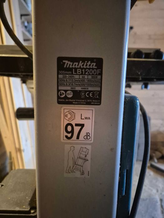 Vand Makita LB1200F