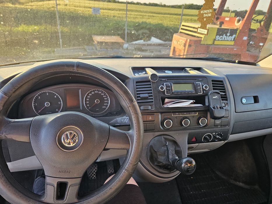 Dezmembrari piese vw volkswagen transporter t5 facelift 8+1 ,alb  2,0 tdi