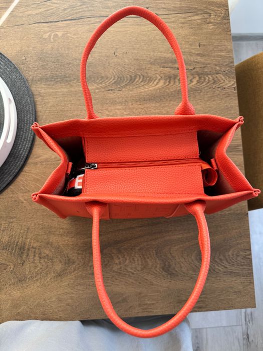 Дамска чанта THE TOTE BAG