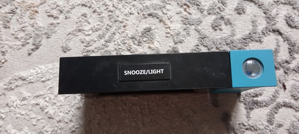 Продаются Часы без батареек