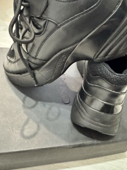 Оригинални черни сникърси Pinko