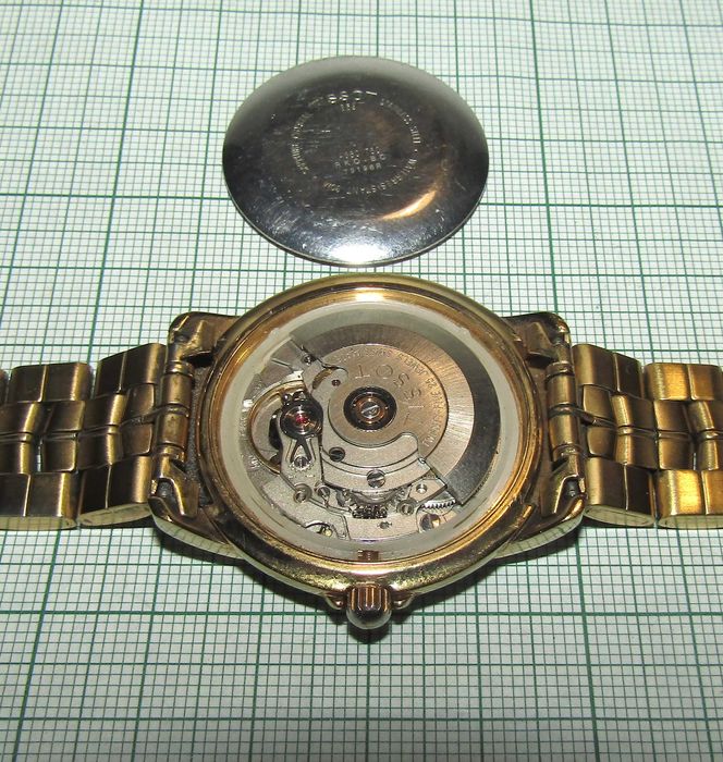 Мъжки швейцарски самонавиващ часовник Tissot