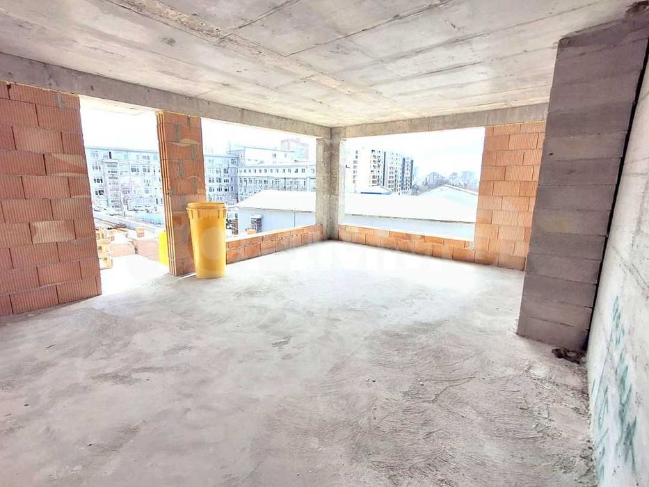 Продава се Тристаен апартамент в Варна, Гръцка махала - 113 кв.м за 868 €/кв.м - Снимка #1
