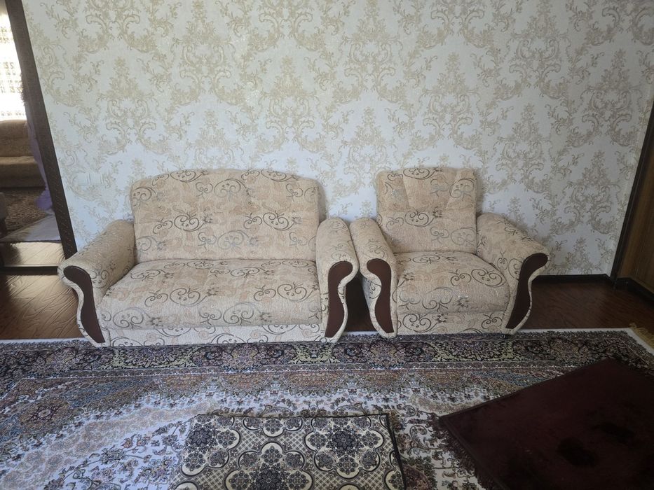 Мягкий мебель срочно продам