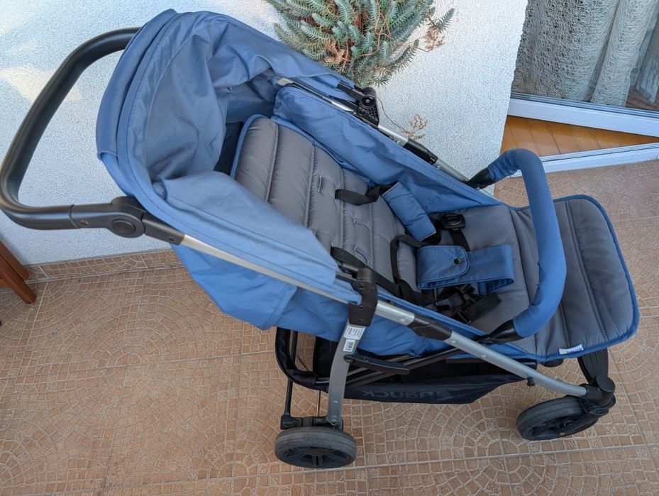 Cărucior Hauck RAPID 4 PLUS TRIO SET  în stare foarte bună