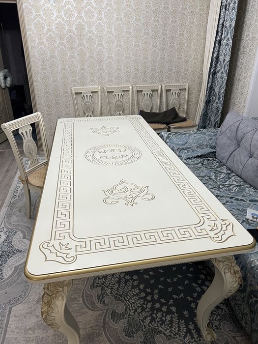 Стол гостевой