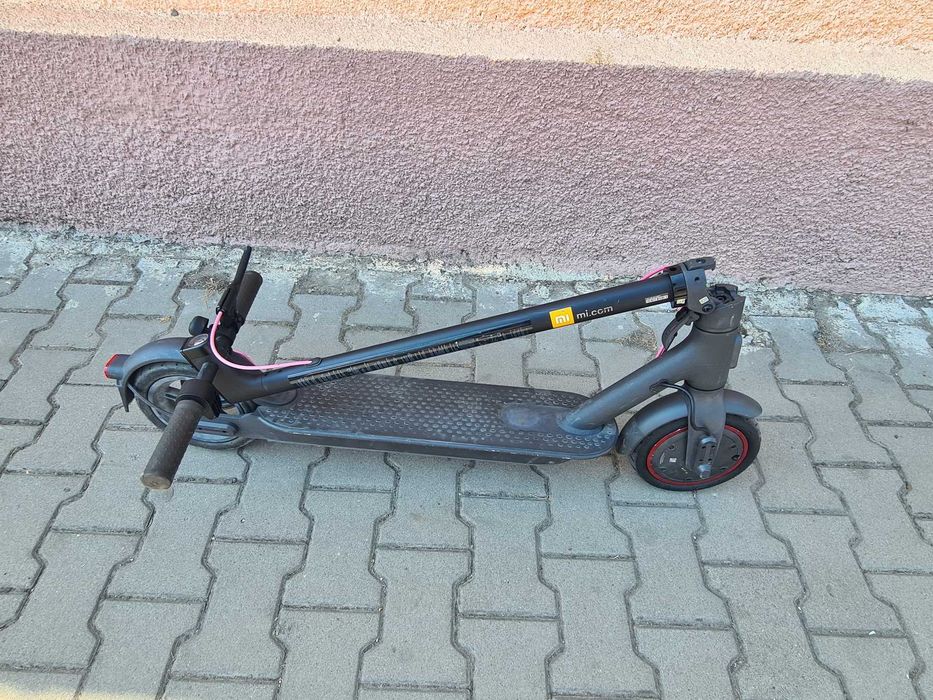 Trotineta electrica Xiaomi Mi Pro 2 / nu necesita permis sau asigurare
