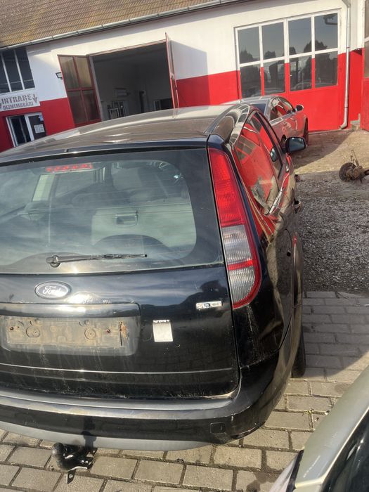 Piese ford focus 2 1,6 tdi carlig