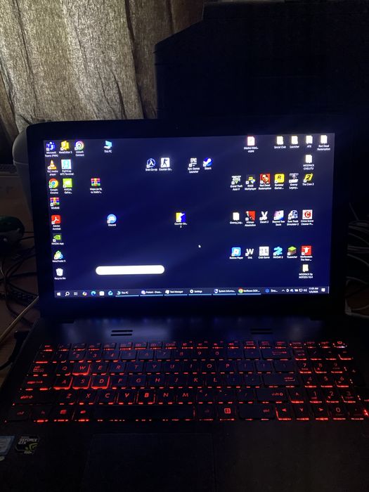 Laptop de gaming ASUS GL552VX