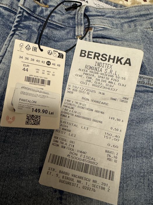 Blugi bershka skinny rupti