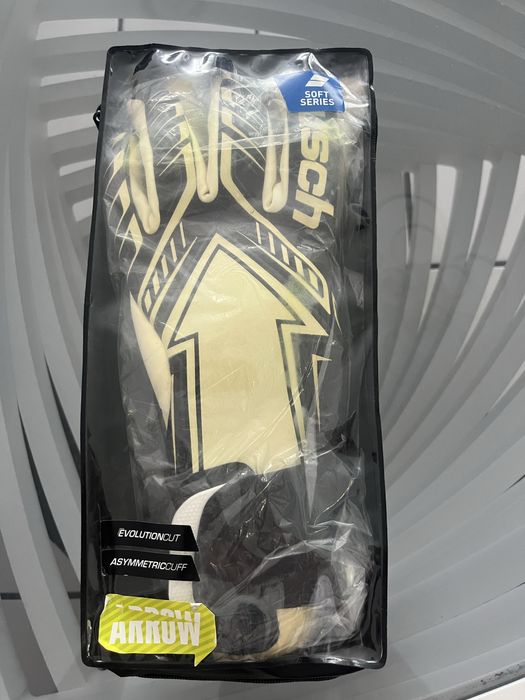 Вратарски ръкавици