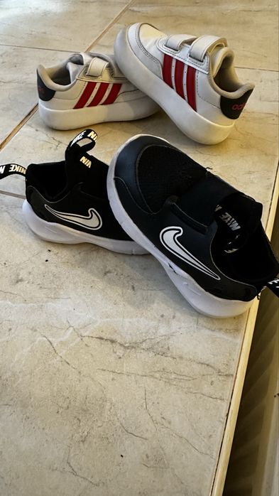 Adidasi Nike copii marimea 23,5