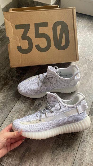 Yeezy 350 full white