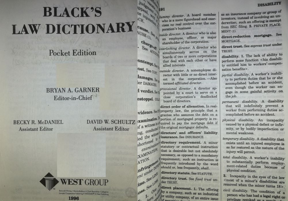 Учебники и словари по английскому языку.