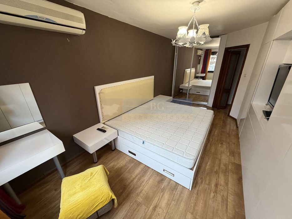 Продава се Тристаен апартамент в Бургас, Възраждане - 90 кв.м за 1111 €/кв.м - Снимка #6