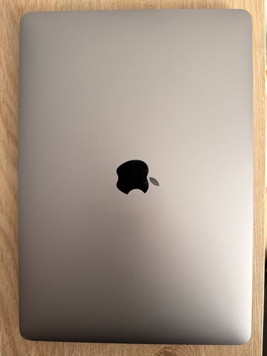 Macbook pro 13 m1 2020 / 8gb ram / 256gb ssd