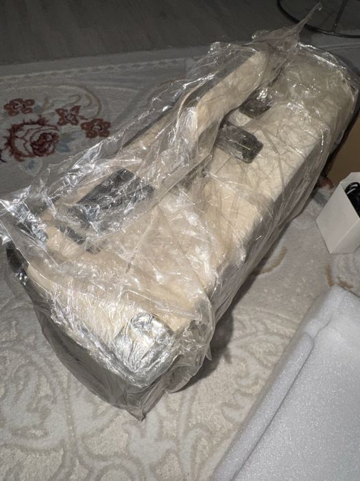 Продам новый виниловый проигрыватель