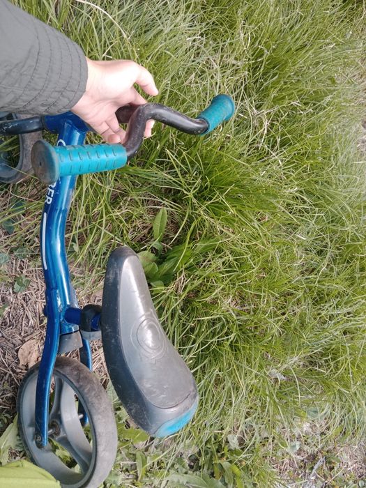 Продам хороший беговел