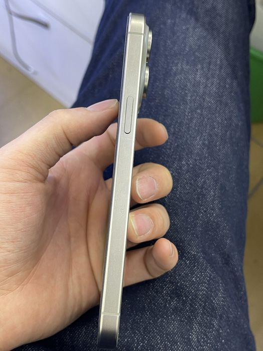 Айфон 15 про Макс. 256.  88%акб. Без ремонта