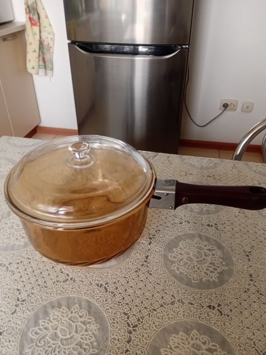 Продаётся  мультиварка Viconte-600