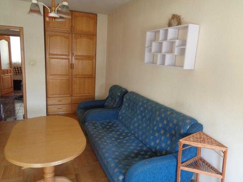 Дава се под наем Двустаен апартамент в Бургас, Център - 40 кв.м за 306 € - Снимка #1