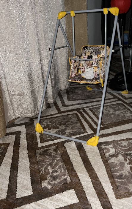 Детская качеля