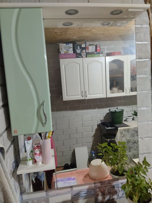 Продам мойку с зеркалом.