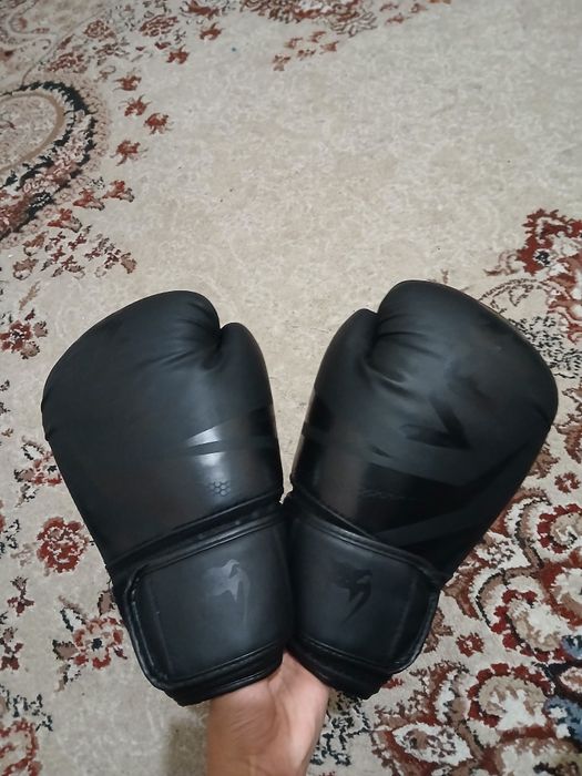 Perchatka venum razmer 8