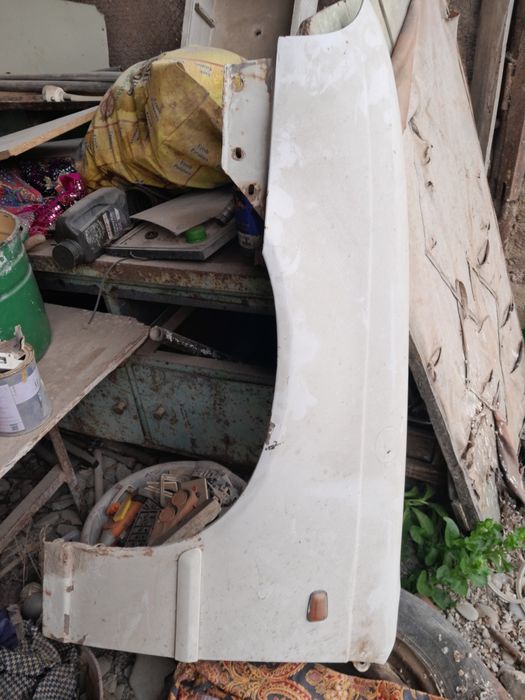 Neksiya2chap tomon oldi krilo sotiladi. Oxirgi narhi 300 ming sum.