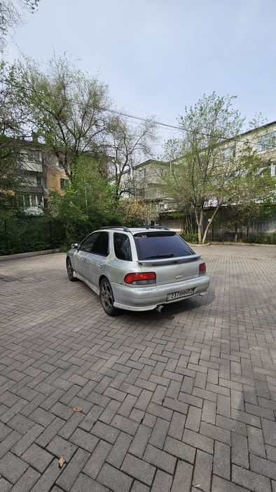 Subaru Impreza WRX 2 литра, моно турбо.