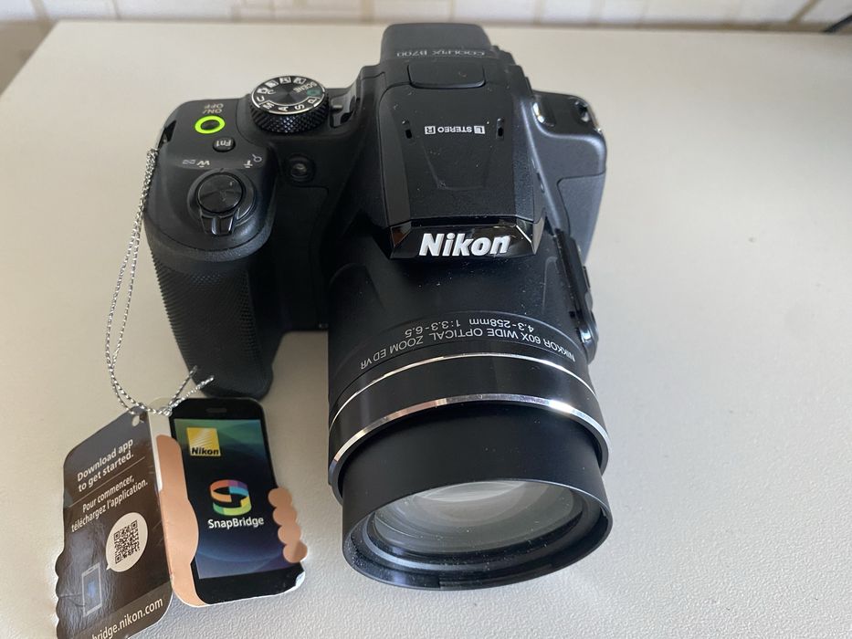 Фотоапарат Nikon Coolpix B700