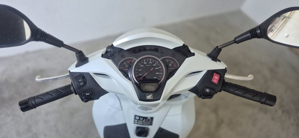 ХОНДА Sh 300 Honda Sh 300