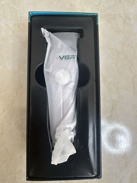 Машинка для стрижки аккумуляторная новый состояный