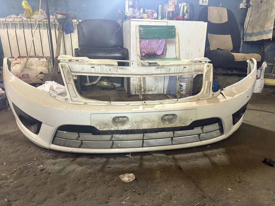 Бампер на гранту передний