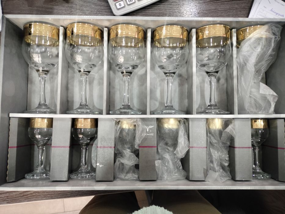 Продам набор бокалов 12 персон