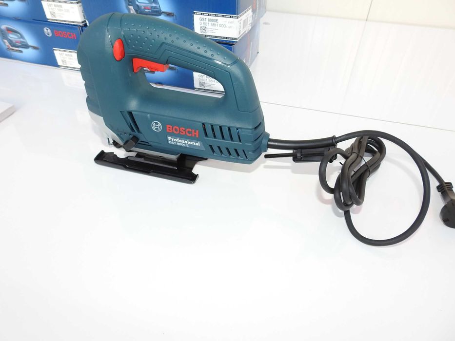 Ferastrau vertical BOSCH GST 8000 E